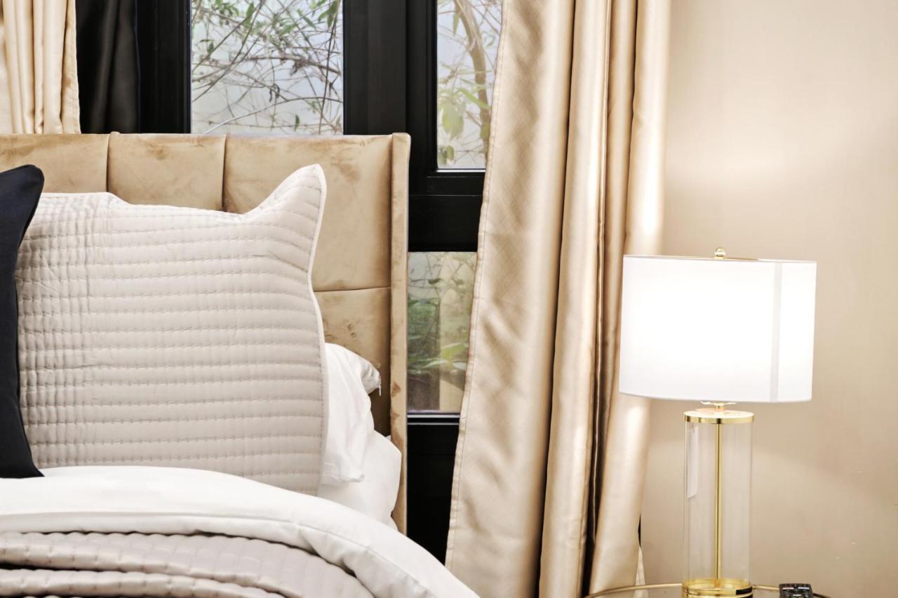 Stylish 2br Luxury Retreat With 65